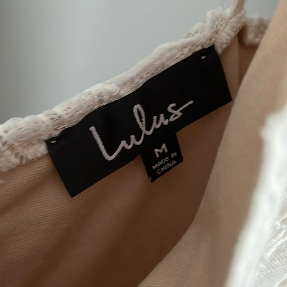 Lulu’s White & Beige Lace Dress, worn once - Picture 5 of 7